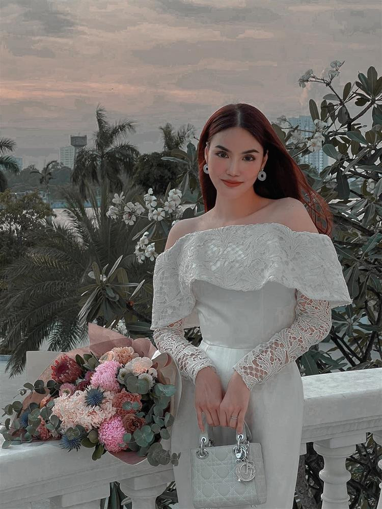 Bất kỳ góc nào trong biệt thự của Lan Khuê cũng cho ra ảnh đẹp.