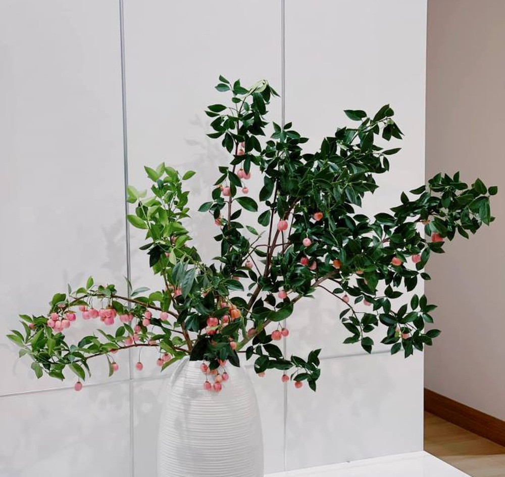 Mỗi set lồng đèn có giá từ 180.000-230.000 đồng. Ảnh: Infonet