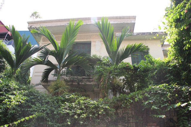 Trước đó, đầu năm 2002, cựu Chủ tịch UBND TP.Hà Nội Hoàng Văn Nghiên đã chuyển về khu biệt thự 12 Nguyễn Chế Nghĩa sinh sống dưới hình thức nhà thuê (giá gần 460.000 đồng/tháng). Ảnh: Dân trí