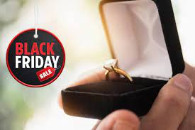 Black Friday không phải là dịp tốt nhất để mua đồ trang sức với giá hời. Tháng 3 hoặc tháng 5 mới là lúc mặt hàng này được bán với giá tốt nhất.
