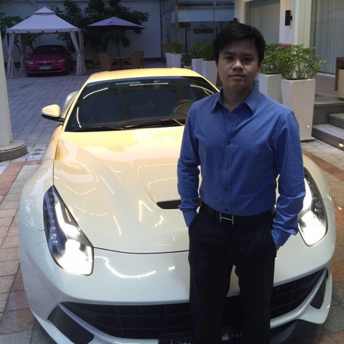  Thiếu gia Phan Thành dù không hoạt động trong showbiz nhưng được đông đảo khán giả biết tới khi sở hữu bộ sưu tập siêu xe trị giá hàng trăm tỷ. Ảnh: Internet