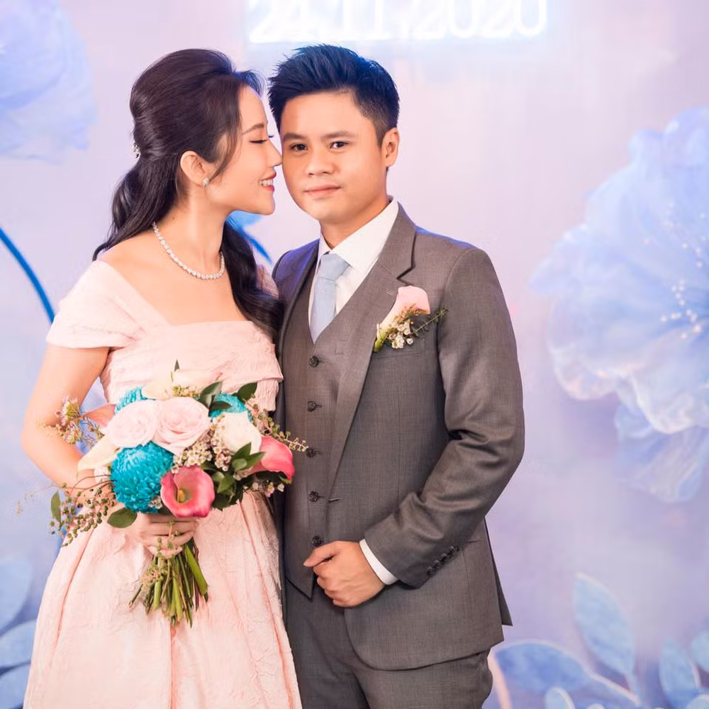 Tháng 11/2020, Phan Thành và Primmy Trương tổ chức lễ ăn hỏi và chụp ảnh cưới ở Đà Lạt. Sau đó, hôn lễ sang trọng của cặp đôi diễn ra kín đáo vào đầu năm 2021. Ảnh: Internet