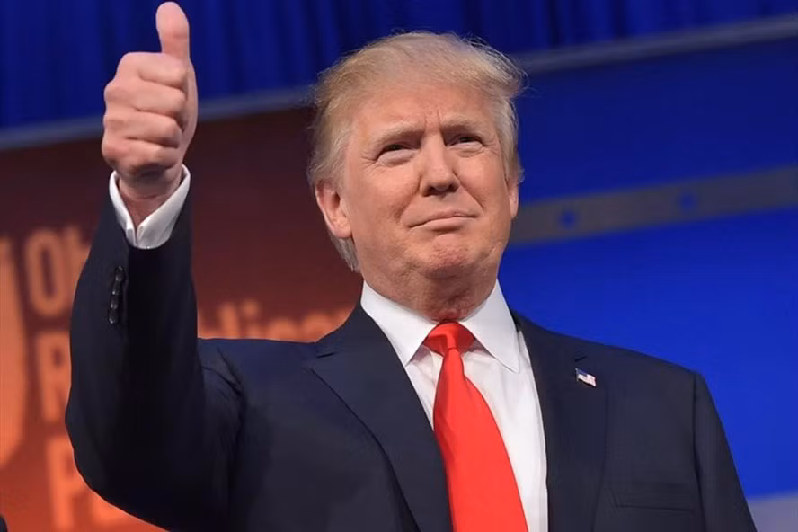 Ong Trump xuat ban cuon sach dau tien hau nhiem ky tong thong My