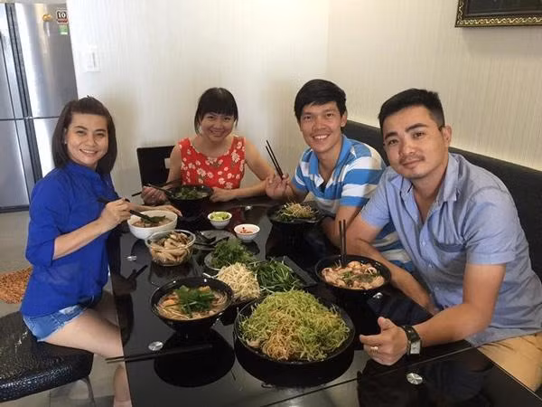 Nội thất hiện đại và tiện nghi. Ảnh: FBNV