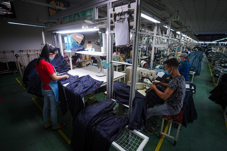 Thuong Tet du bao muc cao tren 1,1 ty dong thuoc nganh duoc, bat dong san