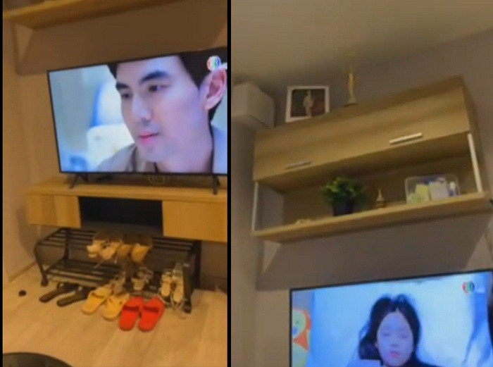 Chiếc cúp được Thùy Tiên đặt tại chiếc tủ cao nhất trong phòng khách. Ảnh chụp màn hình