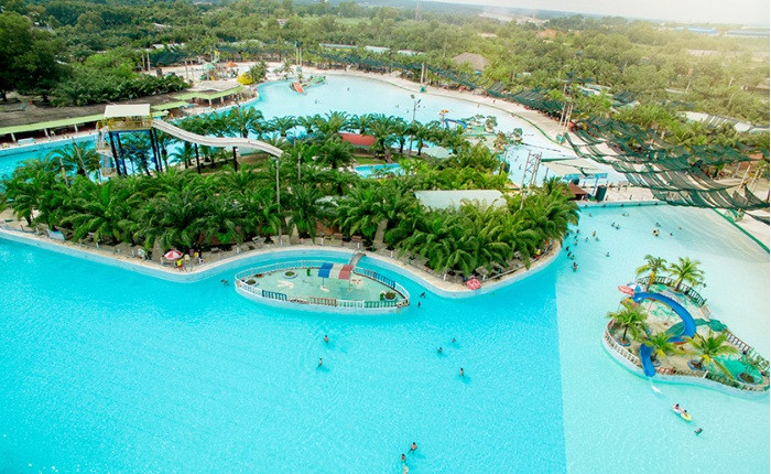 Bãi biển nhân tạo có diện tích gần 2,3 ha, tổng diện tích mặt nước 20.000m2, chiều dài bờ biển 1,4km. Ảnh: Tripadvisor