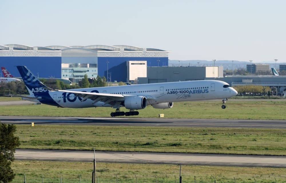 Theo đại diện của hãng, toàn bộ quá trình từ giao linh kiện đến bàn giao chiếc máy bay Airbus A350 hoàn chỉnh cho khách hàng mất khoảng 4-5 tháng. Nguồn ảnh: Simple Flying