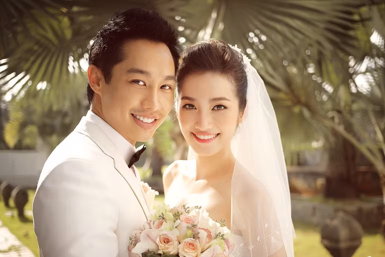 Trúc Diễm và doanh nhân John Từ - Việt kiều Mỹ đã kết hôn vào năm 2015. John Từ hiện là CEO một công ty phân phối đồng hồ có giá trị cao, đến từ gần 40 thương hiệu nổi tiếng trên thế giới. Ảnh: Dân trí