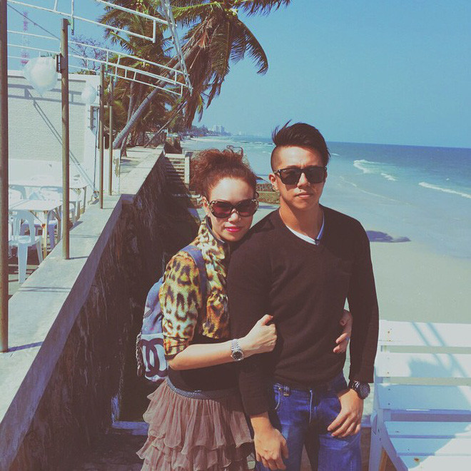 Khán giả phát hiện ra một điều thú vị, mẹ của Matt Liu là một người chịu chơi khi sở hữu kho hàng hiệu xa xỉ với những chiếc túi và đồng hồ đắt tiền. Ảnh: Dân Việt.