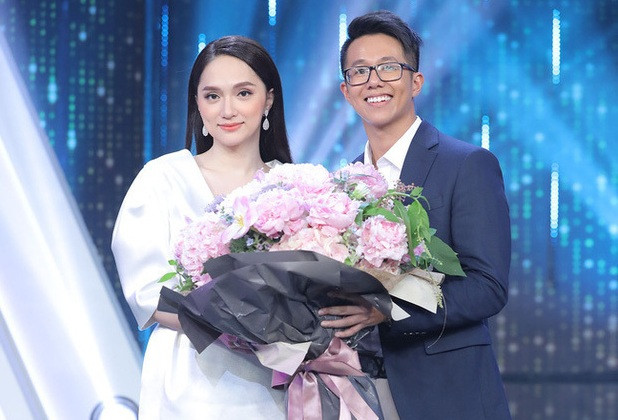 Bên cạnh lời chúc phúc, không ít khán giả cũng bày tỏ sự ngưỡng mộ trước khối tài sản đồ sộ của cặp đôi khi về chung nhà. Ảnh: Instagram