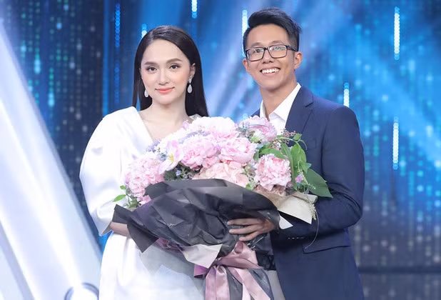 Bên cạnh lời chúc phúc, không ít khán giả cũng bày tỏ sự ngưỡng mộ trước khối tài sản đồ sộ của cặp đôi khi về chung nhà. Ảnh: Instagram