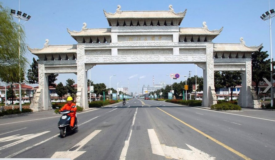 Mỗi hộ dân đều có cổ tức trong những dãy biệt thự này trong vòng 10 năm. Ảnh: QQ