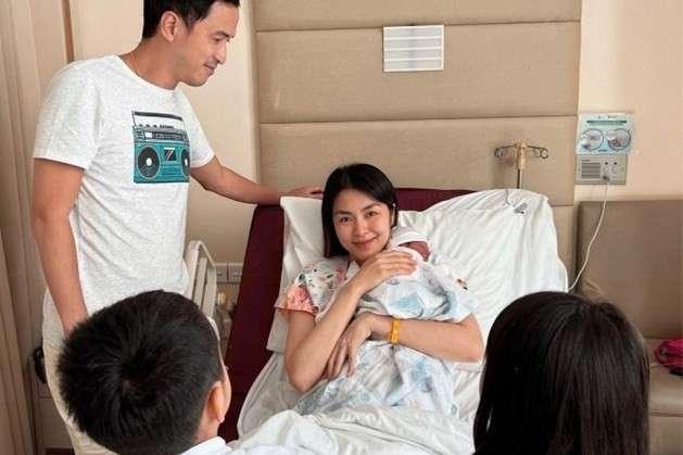 Chiều 13/12, diễn viên Tăng Thanh Hà bất ngờ thông báo hạ sinh con thứ ba khiến nhiều người vô cùng bất ngờ. Ảnh: FBNV