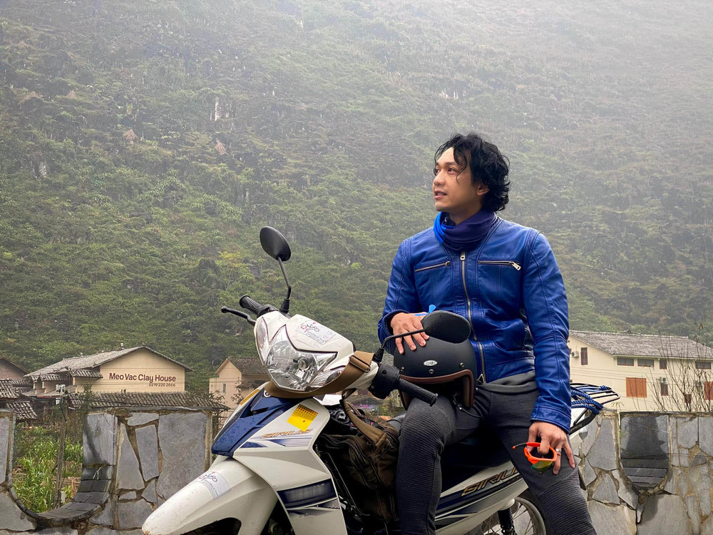 Mới đây, Trần Hùng Huy làm cõi mạng xôn xao khi chia sẻ về chuyến đi phượt tới Tây Bắc của mình.