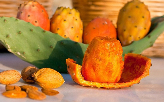 Loại quả này có thịt mát, mềm, chua chua như kiwi nhưng nhạt hơn, ăn vào ngọt nhẹ na ná thanh long. Ảnh: Vietnamnet