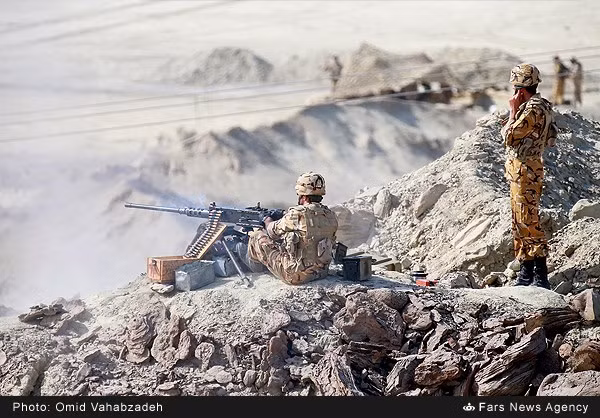 Khai hỏa đại liên 12,7mm M2HB.