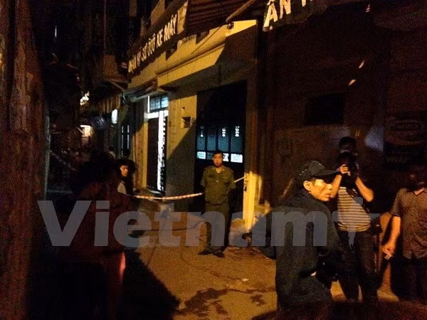 Khu vực hiện trường vụ nổ được phong tỏa. (Ảnh: Lê Minh Sơn/Vietnam+)