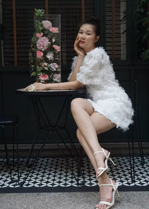 Mạc Anh Thư trở về Việt Nam sau một thời gian cùng con gái sống ở Phần Lan.