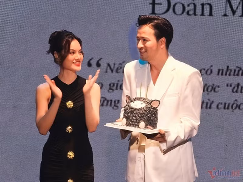 Tháng 11/2023, Sunny Đan Ngọc bí mật tổ chức sinh nhật cho Đoàn Minh Tài. Ảnh: Vietnamnet.