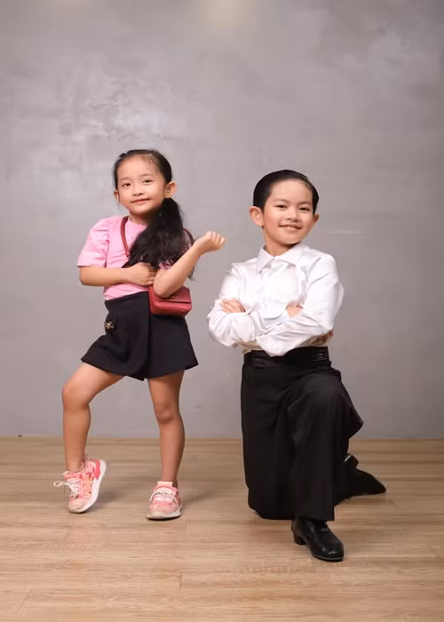 Bé Anna từng được ví như "bản sao của Dương Mịch" vì khá giống với nữ diễn viên Trung Quốc ngày nhỏ.