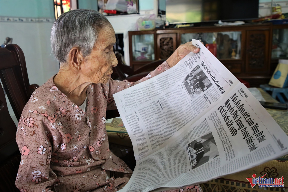 Mẹ Việt Nam anh hùng 103 tuổi: Nước mắt vẫn chưa ngừng rơi Me Viet Nam anh hung 103 tuoi: Nuoc mat van chua ngung roi