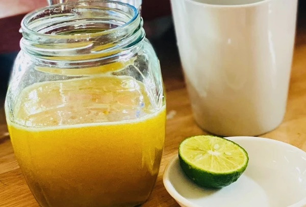 10 loi ich suc khoe cua viec uong nuoc chanh khi nang nong