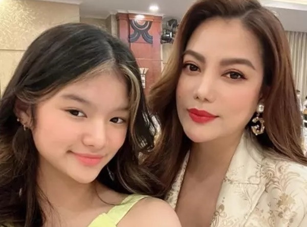 Con gái Trương Ngọc Ánh nhan sắc như hoa hậu ở tuổi 16 Con gai Truong Ngoc Anh nhan sac nhu hoa hau o tuoi 16