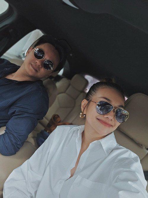 Nữ người mẫu không ở cùng nhà chồng sau khi kết hôn.