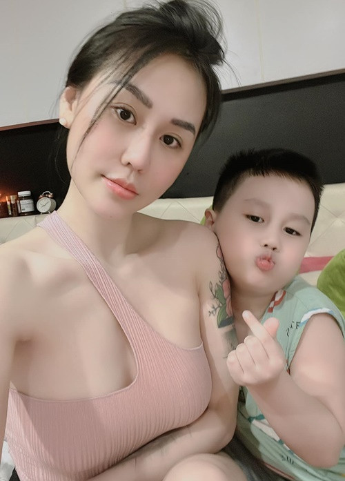 Cuộc sống làm mẹ đơn của Tiên Moon đầy bình yên.