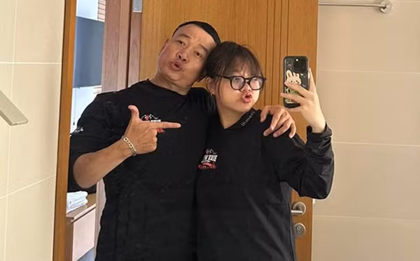 Cô gái chủ động tán tỉnh “ông chú” hơn 20 tuổi, cái kết ngọt ngào Co gai chu dong tan tinh “ong chu” hon 20 tuoi, cai ket ngot ngao