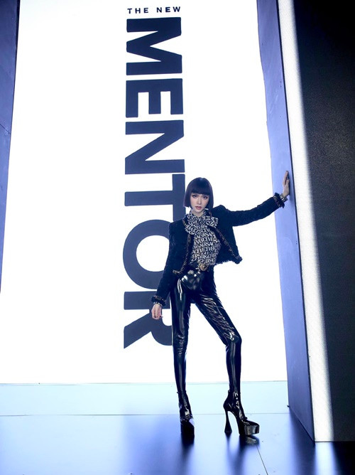 Hương Giang làm giám khảo Hoa hậu Chuyển giới Quốc tế 2020, huấn luyện viên The New Mentor 2023.