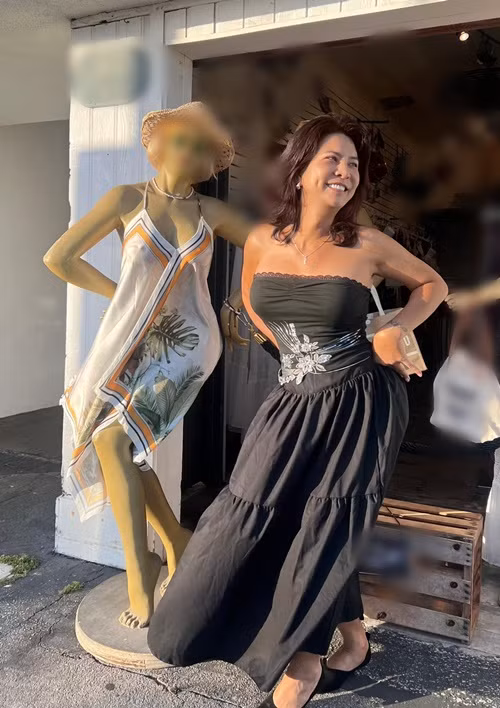 Hồng Ngọc chia sẻ, cô may mắn vì được đồng nghiệp, học trò ủng hộ sau khi công khai chuyển giới.