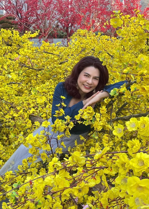 Hồng Ngọc chia sẻ trên Znews, tổng chi phí hai ca mổ tốn khoảng 600 triệu đồng.