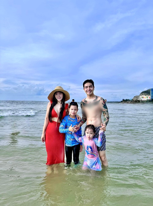 Tham gia chương trình Mẹ chồng nàng dâu, nữ ca sĩ được mẹ chồng treo thưởng sào đất hơn 10 tỷ nếu cô sinh thêm cháu nội cho bà.