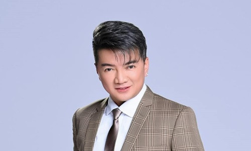 Dam Vinh Hung bi cam bieu dien 9 thang vi deo huy hieu “la”