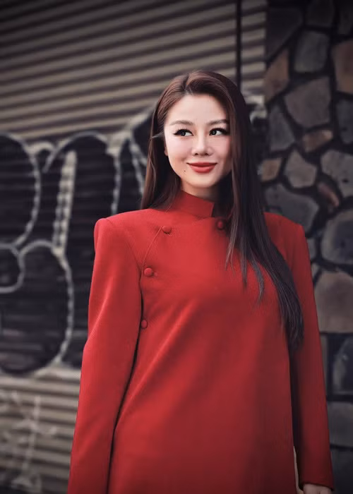 Bị tố là người thứ ba, nữ diễn viên Nam Thư phủ nhận thông qua công ty quản lý. Thực tế, đây không phải lần đầu tiên cô gây ồn ào. Ảnh: FBNV.