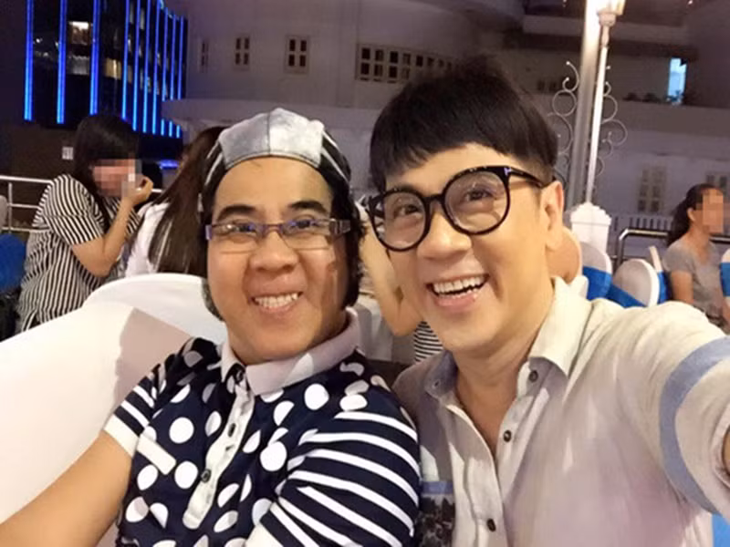 Giống Thành Lộc, Bạch Long đến nay chưa lập gia đình. Ảnh: Vietnamnet.