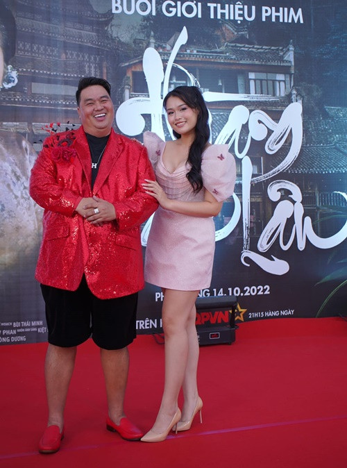 Hoàng Mập chia sẻ, Khánh Trinh ít nói, hiền lành giống mẹ.