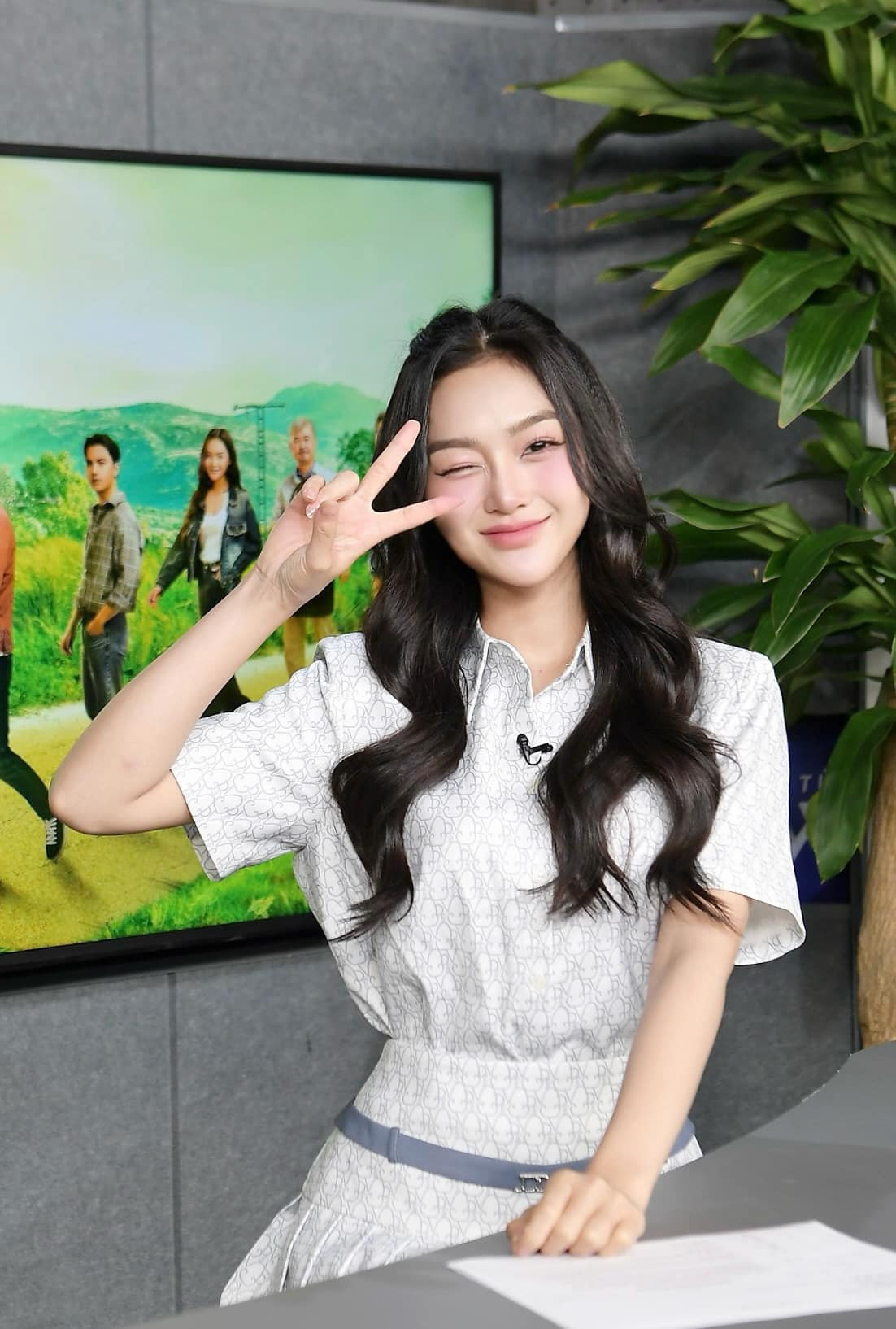 Trước đó nữ diễn viên chủ yếu đóng vai phụ có tính cách nhân vật mờ nhạt hoặc đáng ghét.