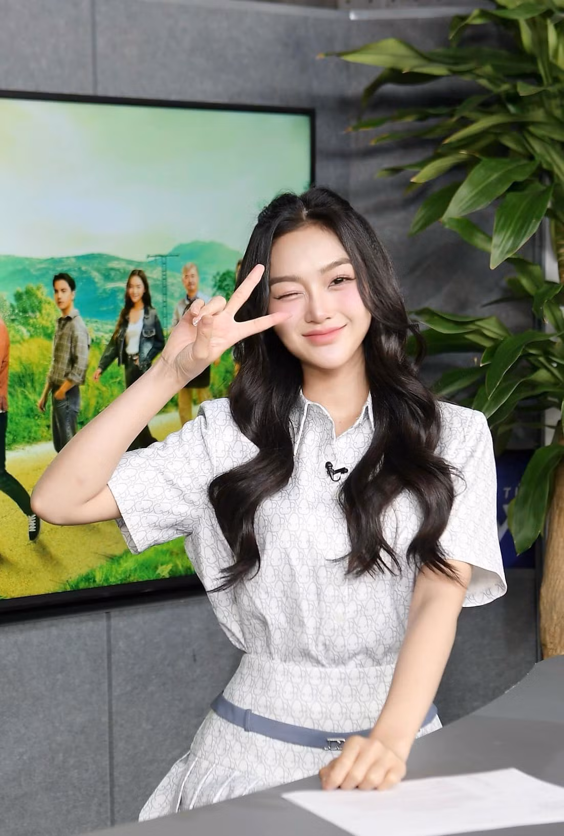 Trước đó nữ diễn viên chủ yếu đóng vai phụ có tính cách nhân vật mờ nhạt hoặc đáng ghét.