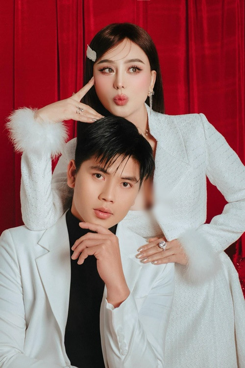 Lâm Khánh Chi coi trợ lý kém cô 21 tuổi là bạn thân.