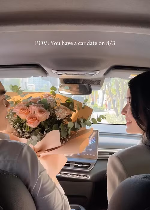 Tiết lộ về mẹ chồng, Phương Anh chia sẻ trên Vietnamnet: “Mẹ chồng rất nhiều năng lượng, trẻ trung, dễ thương và yêu thương hai vợ chồng tôi hết lòng. Tôi đã học hỏi được nhiều từ mẹ về cách chăm sóc gia đình, con cái”. Ảnh: Instagram Phương Anh.