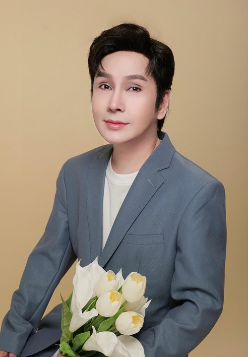 Vũ Luân từng yêu một bạn diễn. Mối quan hệ này không được fan ủng hộ, thậm chí người hâm mộ bịa đặt ra những câu chuyện tưởng như là thật để đôi bên hiểu lầm nhau. Sau này, khi đã chia tay, cả hai mới biết chuyện. Tuy nhiên, Vũ Luân và bạn gái cũ vẫn không tái hợp. Ảnh: FB Vũ Luân.