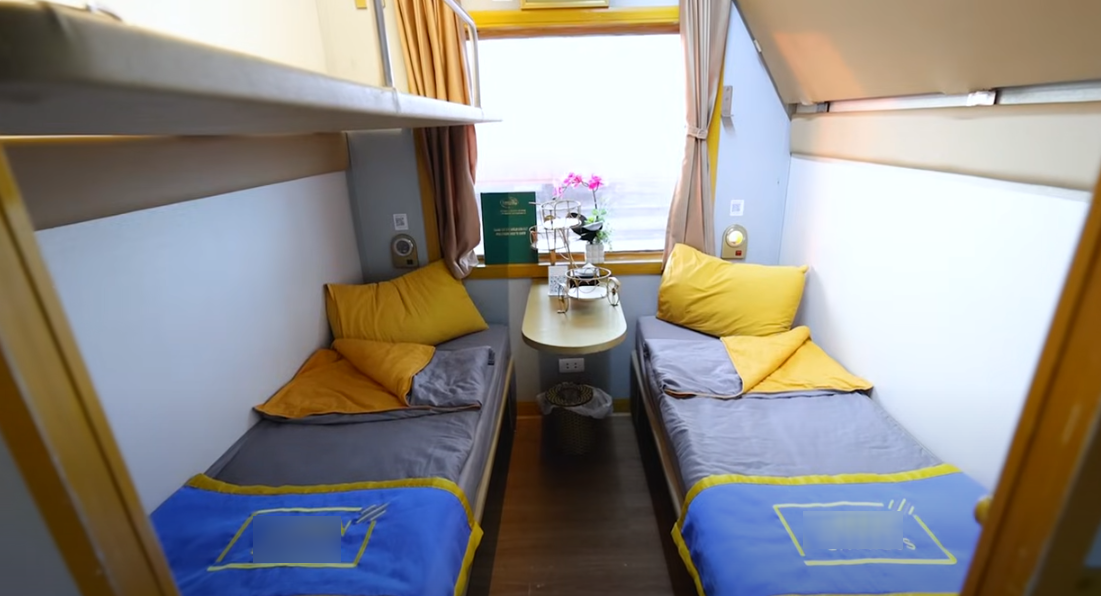 Khach Tay chi 6,6 trieu trai nghiem mot dem tren tau hoa-Hinh-2