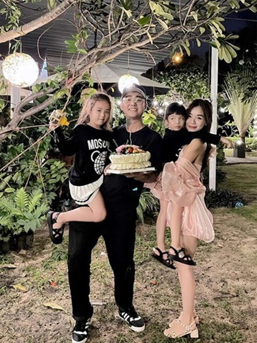 "Happy birthday cục cưng của em. Chúc anh những điều tuyệt vời nhất, em và con yêu anh", vợ cũ Hoài Lâm chúc mừng sinh nhật người yêu.