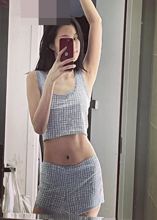 Người hâm mộ vẫn theo dõi mọi động thái của Hạ Vi qua mạng xã hội. Ảnh: Instagram Hạ Vi.