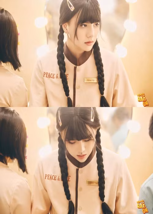 Nam diễn viên có tạo hình xinh đẹp trong "Tiệm tóc bất ổn". Ảnh: FB Duy Khánh.