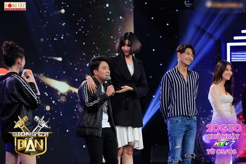 Sau khi "dao kéo", Hồng Xuân tích cực tham gia các gameshow, chương trình thời trang.