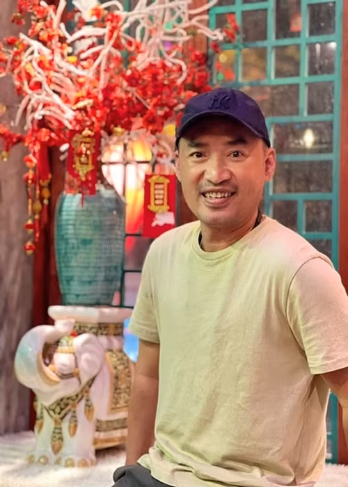 Đến khi đi nghĩa vụ quân sự, Tiến Luật mới hết quậy phá. Ảnh: FBNV.